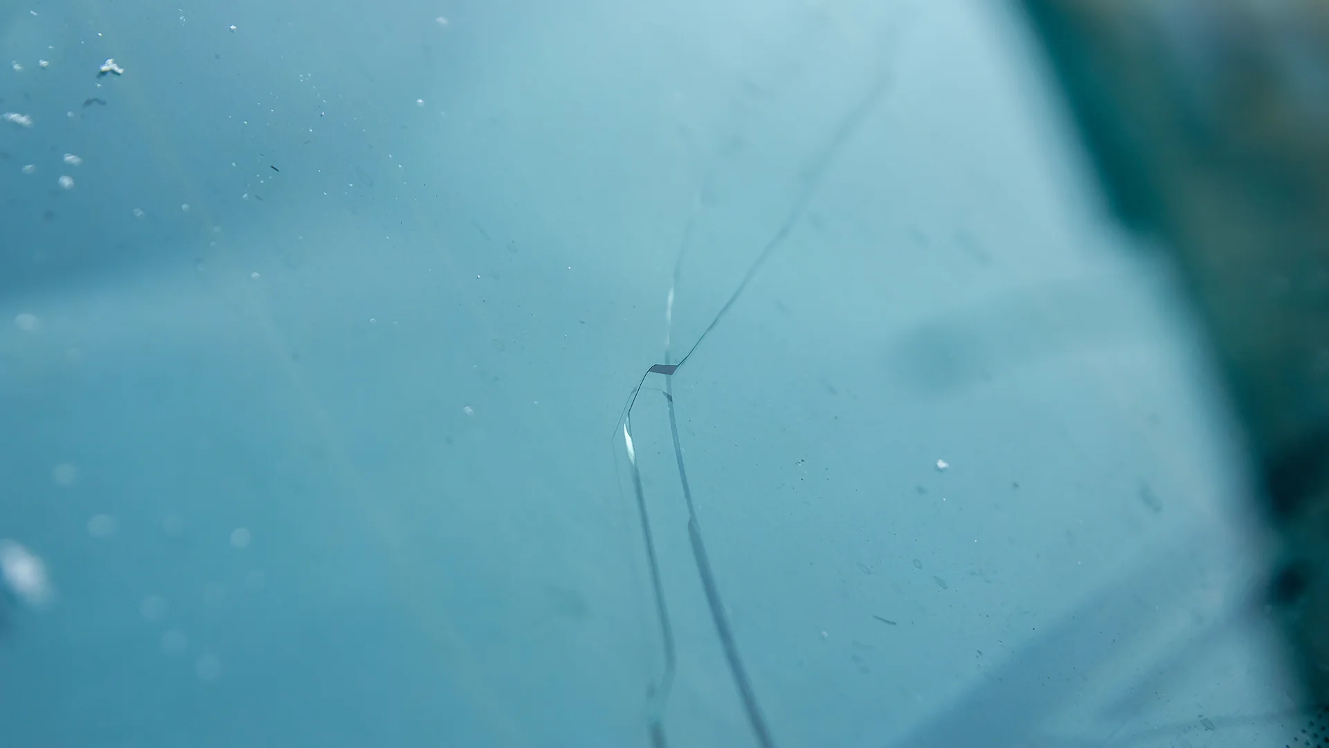 Featured image for “How to Spot a Hairline Crack in Your Windshield Before It Gets Worse in Sioux City”