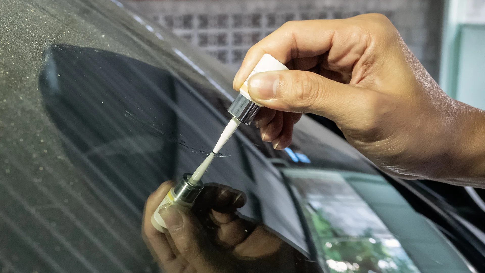 Featured image for “How a Windshield Surface Chip Puts Your Safety at Risk in Kansas City Traffic”